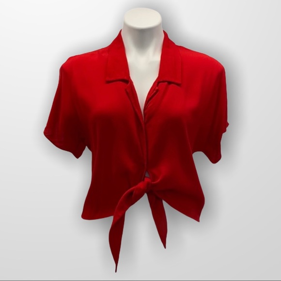 Aritzia Tops - ARITZIA WILFRED FREE Crop Front Tie Blouse Size S